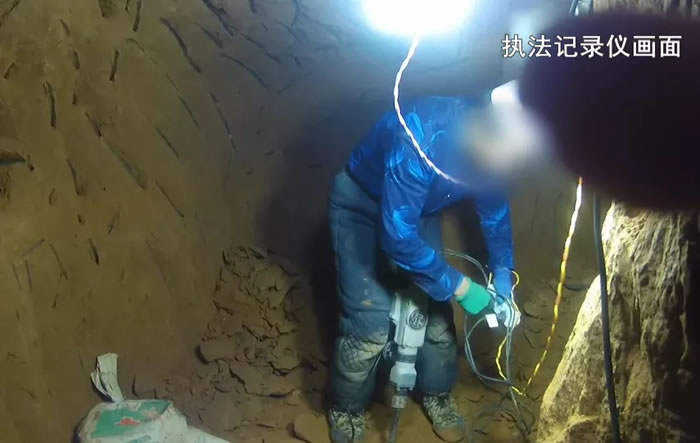 靖边警方成功打掉盗掘古脊椎动物化石犯罪团伙 缴获化石约1300公斤