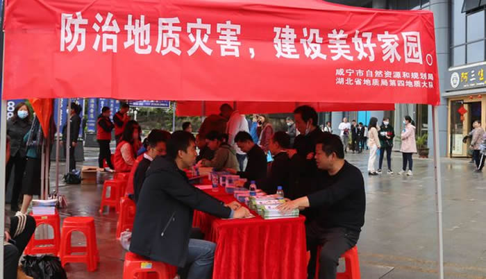 ����ʡ���ʾֵ��ĵ��ʴ�ӿ�չ��52������������ա�����ϵ�л