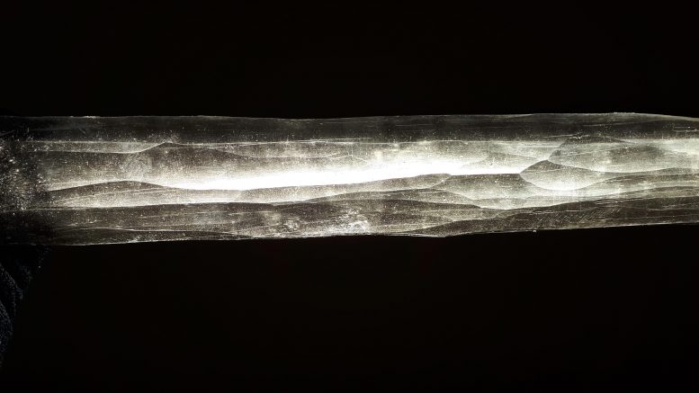 伯尔尼大学研究人员首次利用南极冰芯数据重建过去70万年的海洋平均温度