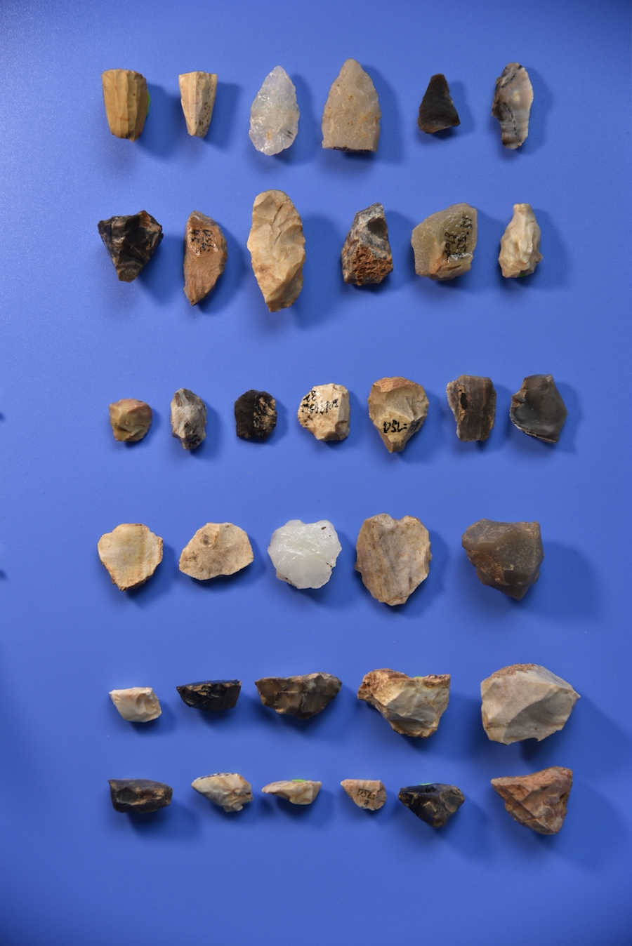 ɽ���·���ϸʯ�� ��ͼ�����