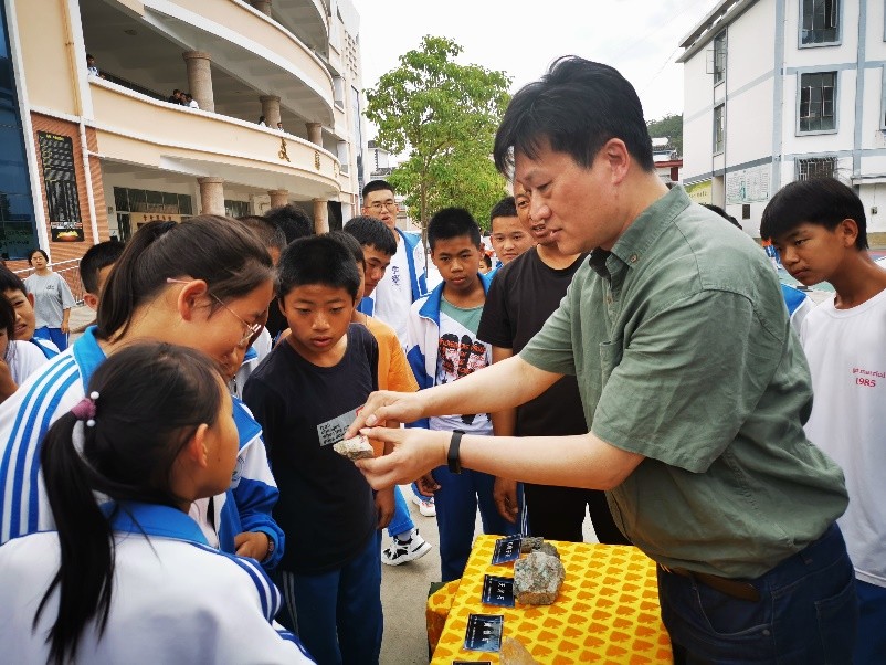 �й����ʴ�ѧ�ݷ�����߽�����ʡʩ�����Կ���������ƶ