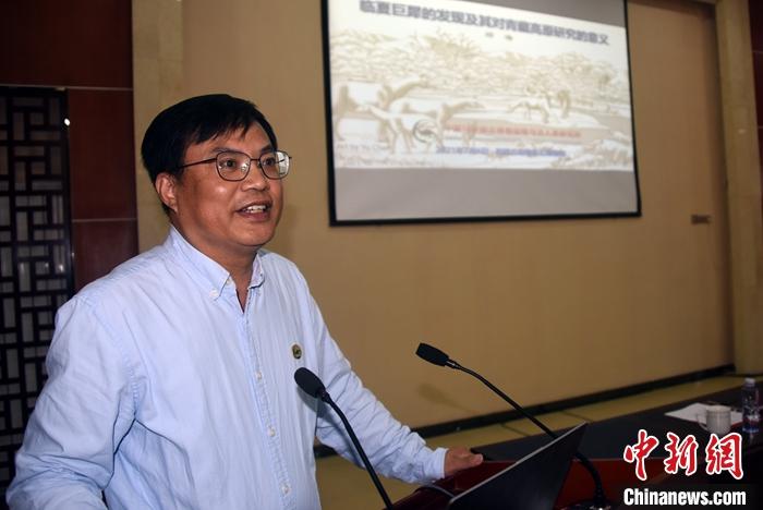 �п�Ժ�ż�׵�������о�Ա�������ľ�Ϭ���о�ѧ�����档��������� ���Է� ��