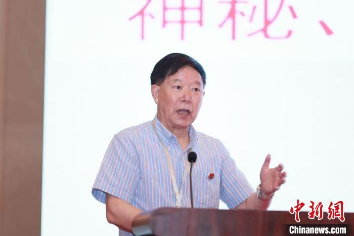 ͼΪ�й���ѧԺԺʿ��������ѧ����ϵ������¸���ȫ����ʯ�����ߴ���������档���췽��ͼ