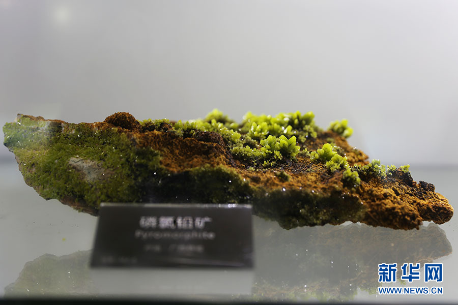 翠绿如山的磷氯铅矿，主要产于桂林恭城、阳朔等地。
