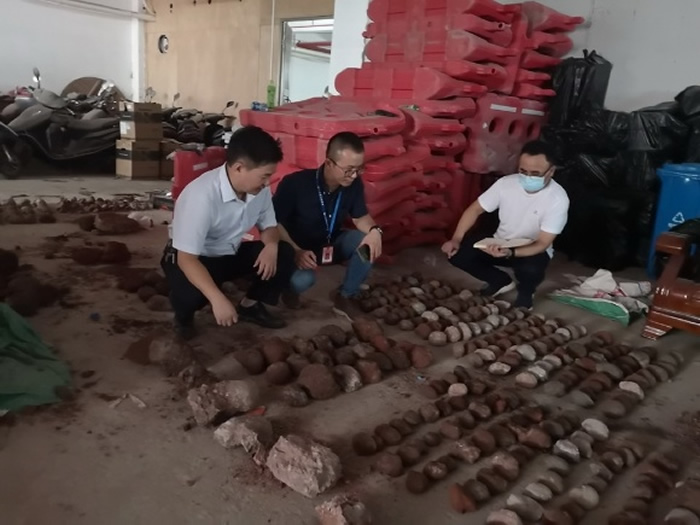 �㶫ʡ��Դ�о�����ץ���ƶ�������ʱ������һ����������ʯ