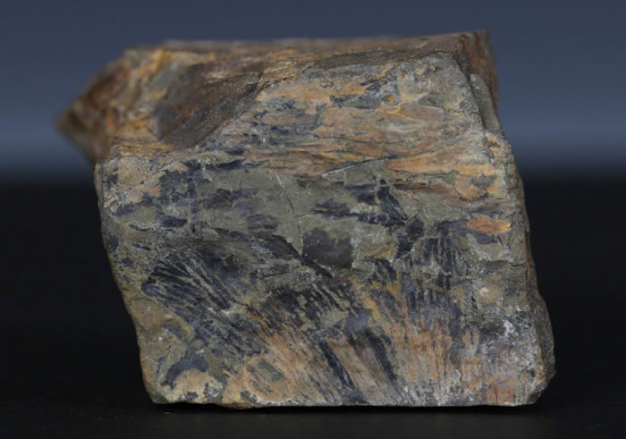 ����������������ݾ�����ɽ�����ֵĹ����ﻯʯ