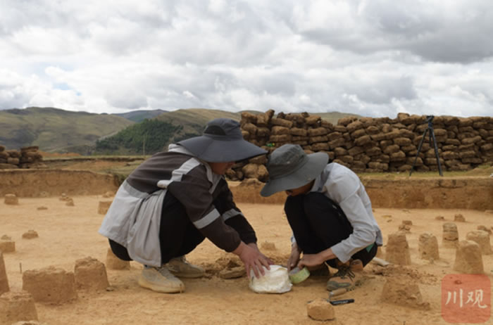 ͨʯͷǾʯʱʯؿѧǵġ۽𾦡