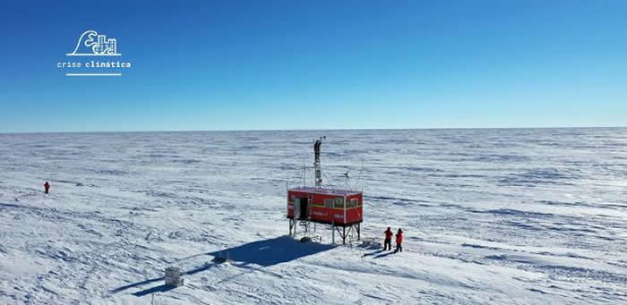 ֲ�ﻯʯ�о���ʾ7500����ǰ�ϼ�������������һ�������̬�����ı��ɭ�ִ��