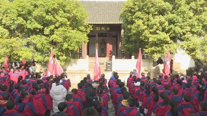 ���������ػ���������ѧʵ����������