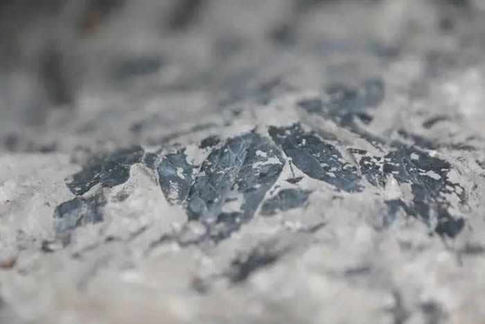 ����ʡ�ն��о����أ���ȡ��Ч��ʩ�����ù����ﻯʯ��Դ