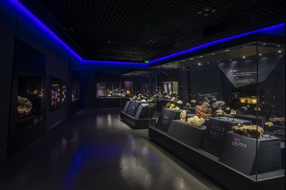 ɽ������ݣ������ݵ��������ʡ���Ϯ��