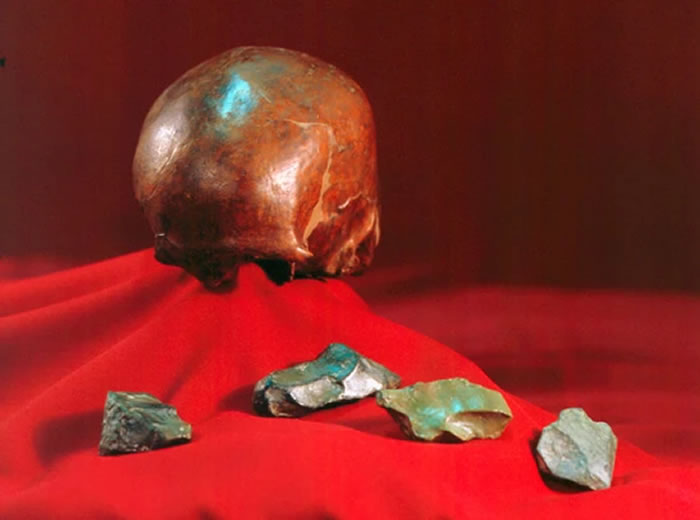 ��ʥ�ʣ��������ˡ�ͷ�ǻ�ʯ������