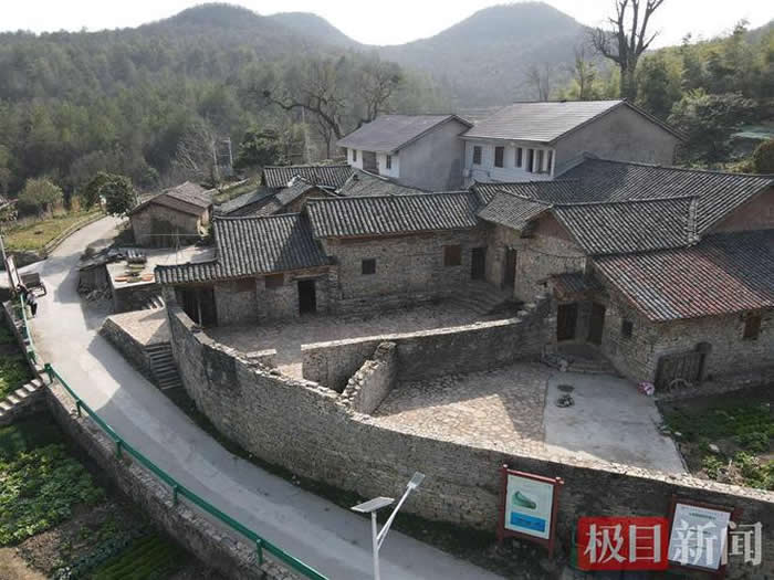 �߽�����Զ�����Ǵ� ����2.5����׺�ɣ��ޱ�