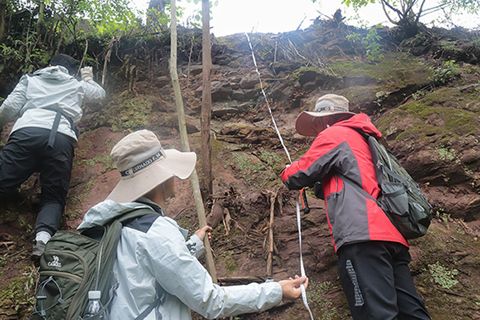 �Ĵ�ʡ�Թ��������·��ֿ�����ʯ��14��