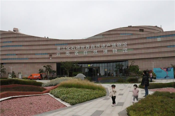 �߽��ν���ʯ����Ȼ�Ų������ ���������Ĺ���