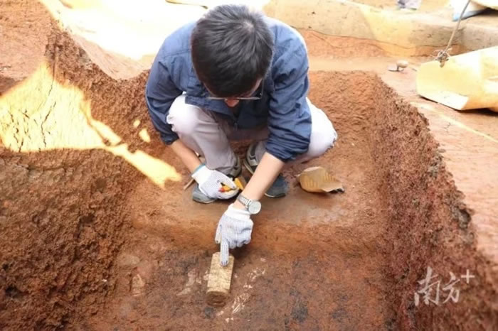 �����ռǣ�ʮ�������һֱ���ҡ�����Ĺ㶫�ˡ�