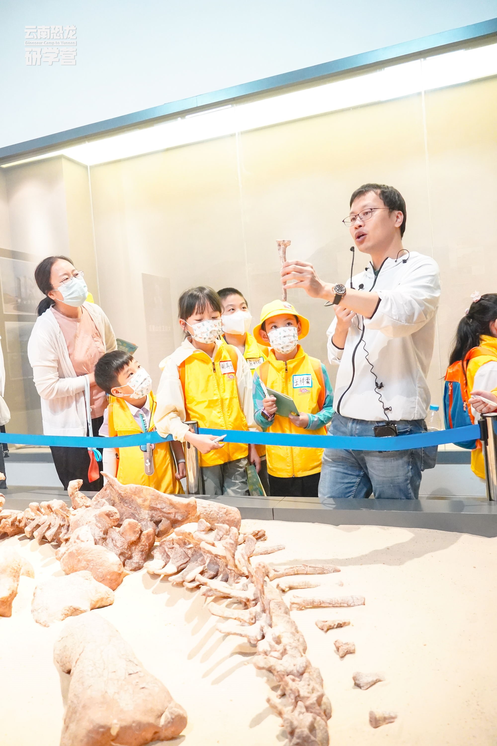 ���ڵ�����ݸ�������ѧ��һ��Ѱ�ҿ������㼣