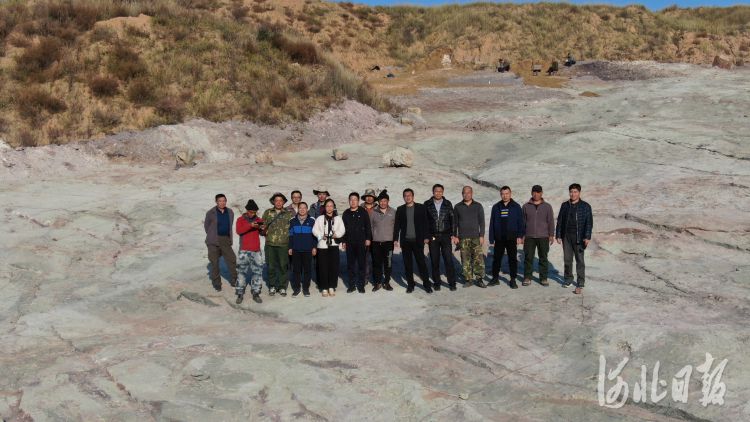 ׷Ѱ���Դ���ϵġ������� �żҿ��������ֹ��ڵ����������������Ŀ����㼣��ʯ