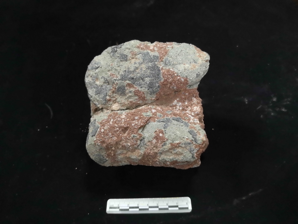 �㶫��Դ�����µĿ�������ʯ���֡������Ƹ����ε�