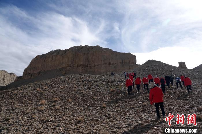 8����Ѯ���й��ڶ�����ؿƿ���������ʷ����Ӱ�족�ֶ��ڸ���³��ַʵ�ص��п�չ�ۺϿ�ѧ���졣��������� ���Է� ��