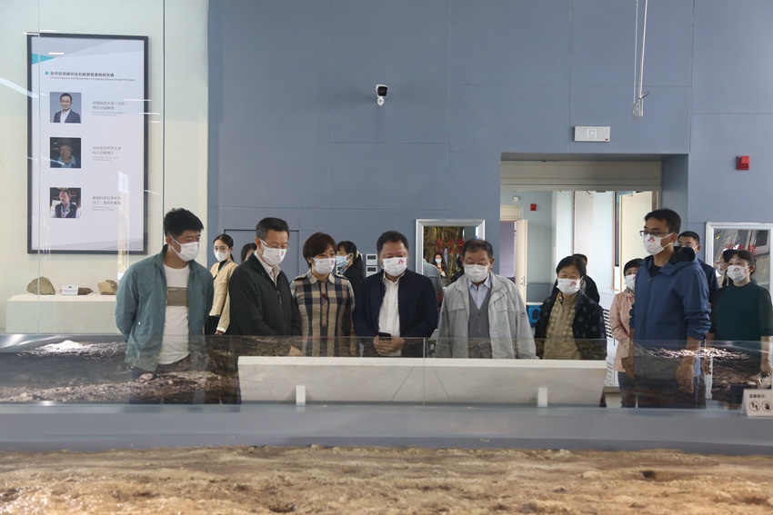 �п�Ժ�ż�׵��ר�ҵ��Ӽ����� Ϊ���������о�������׼��