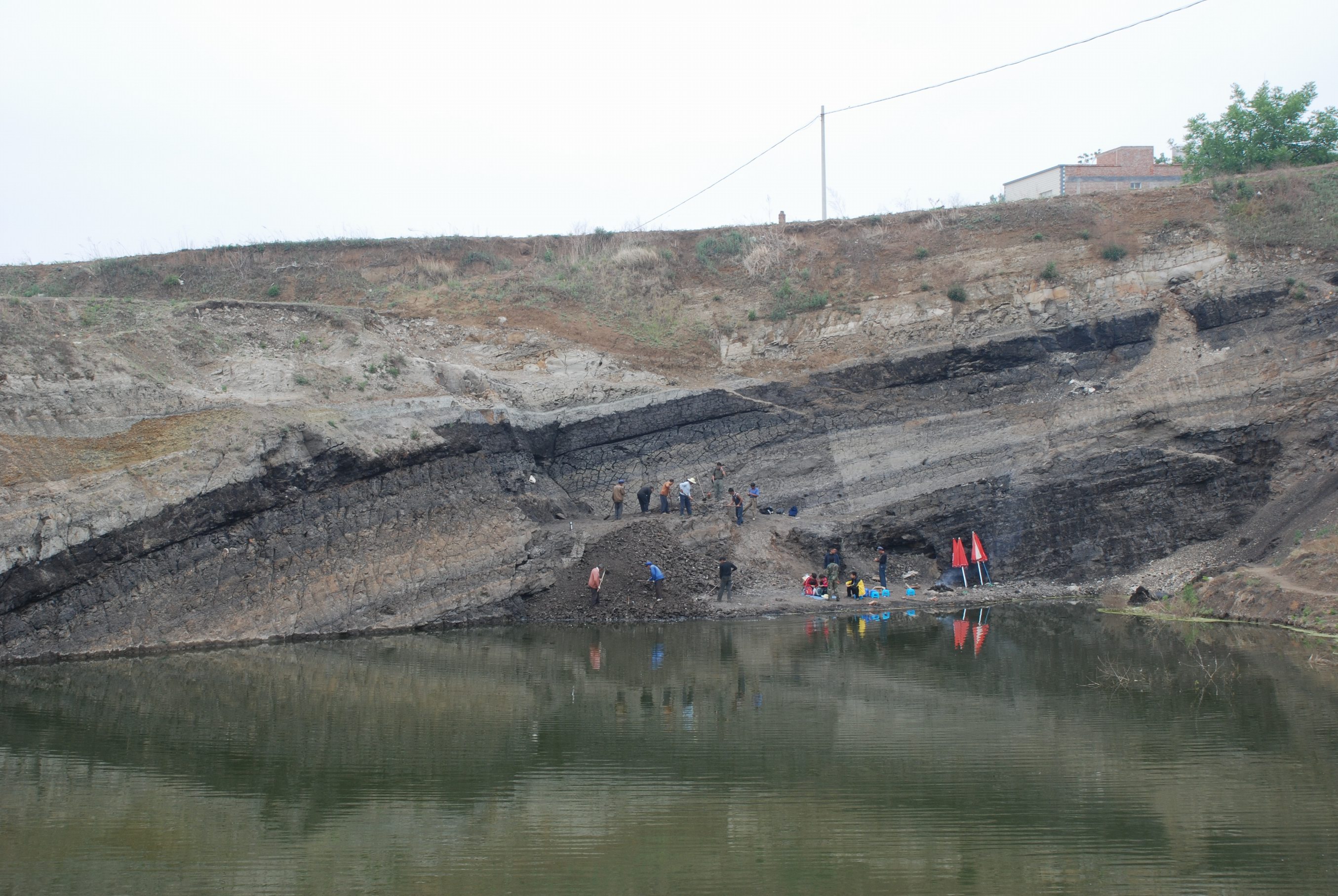 ˮ���ӱ��������ʯ��600����ǰ�ز�