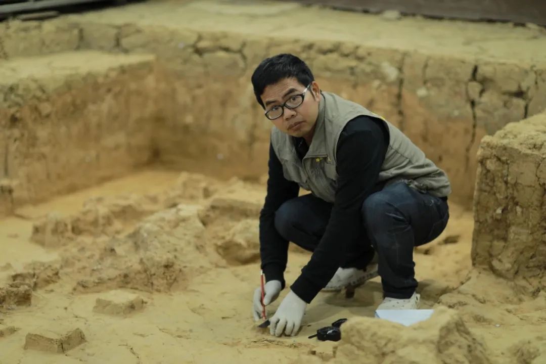 �������ˡ�3��ͷ�ǻ�ʯ����ʵ֤�����������ݻ�ʷ��