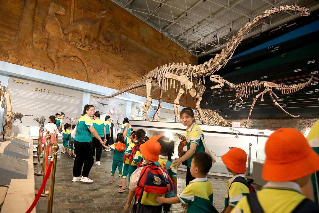 ����������ǰ��������������ʯ��ѧ�α�������