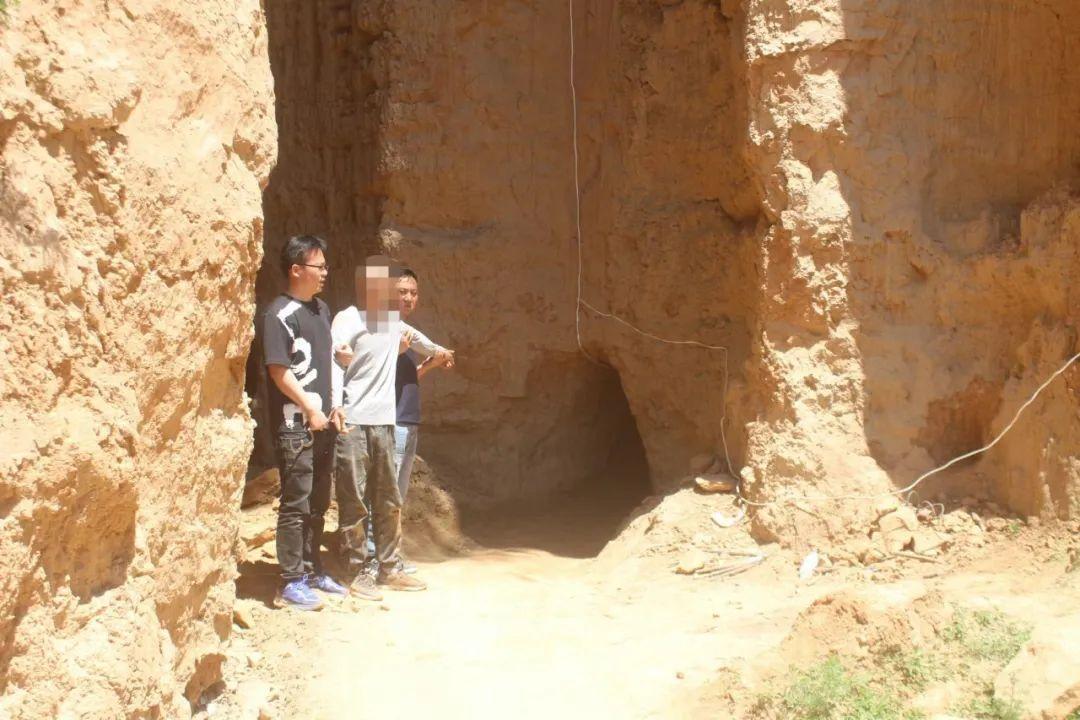 志丹县公安局破获一起盗掘古脊椎动物化石案件 抓获3名犯罪嫌疑人