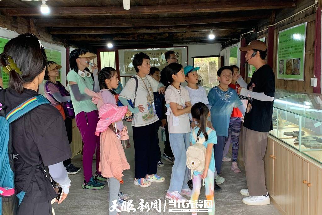 �����ظﶫ����ɴ�һ���˵ġ���ʯ������