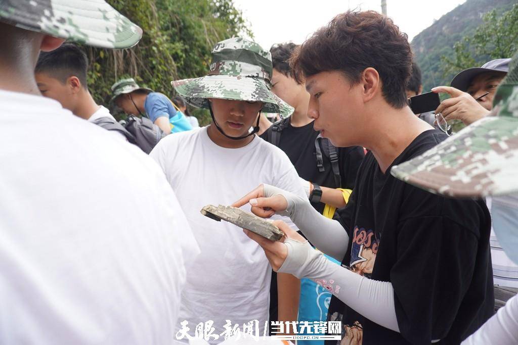 �����ظﶫ����ɴ�һ���˵ġ���ʯ������