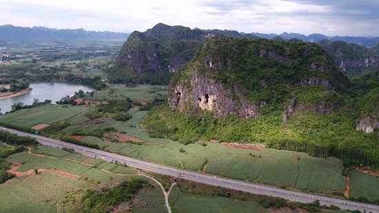 ��Գ֮��������鳤�ද���������������ʾ