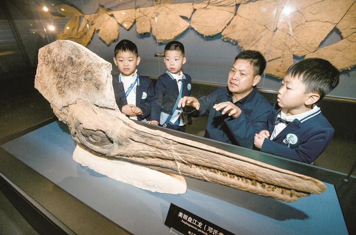 ����������