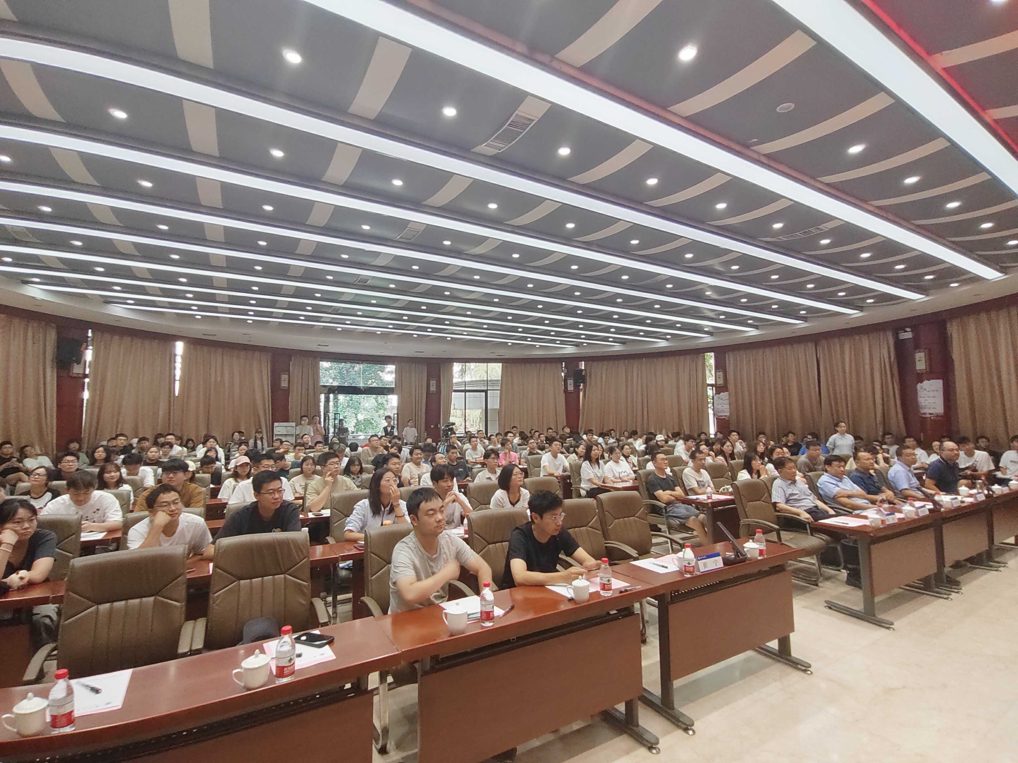 ����׵�����ݻ���������Դ���γ���������ѧ����