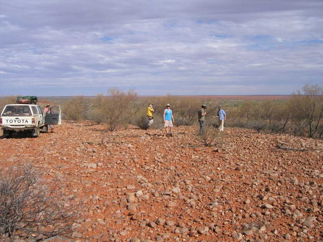 �ż�׵�����ݻ������еġ����ࡱ���а��Ŷӽ�ʾ��׵���ݻ�֮��