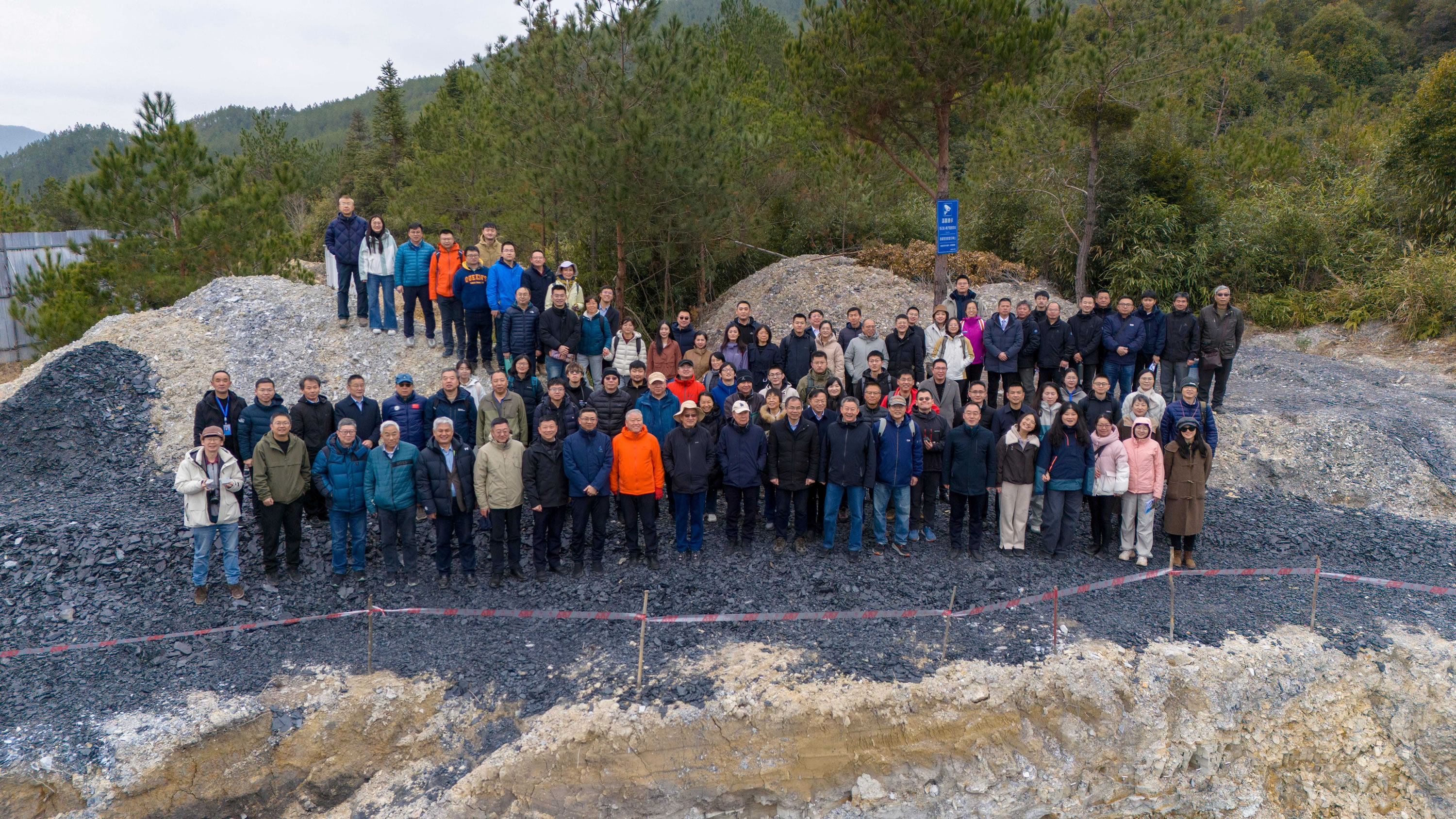 ������ͨ�ƻ���½�������ݻ��� 2025���ѧ�����ֻ��ڸ����ٿ�